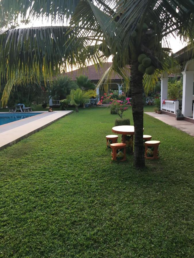 Palm Gardens Resort, Bang Saphan Extérieur photo